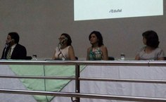 Composição da mesa de abertura do lançamento