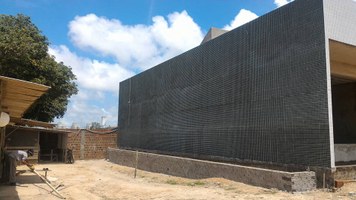 UNIDADE DOCENTE-ASSISTENCIAL: Prédio em construção